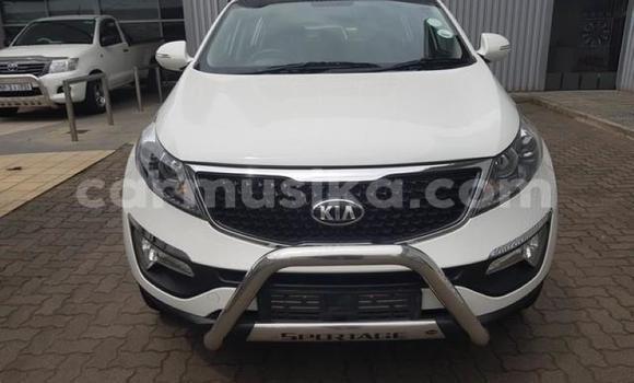 Buy Used Kia Sportage White Car in Beitbridge in Matabeleland South