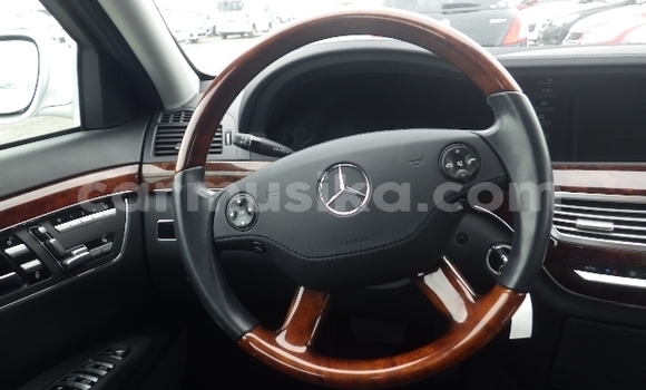 Acheter Occasion Voiture Mercedes‒Benz S–Class Gris à Beitbridge, Matabeleland South Acheter Occasion Voiture Mercedes‒Benz S–Class Gris à Beitbridge, Matabeleland South