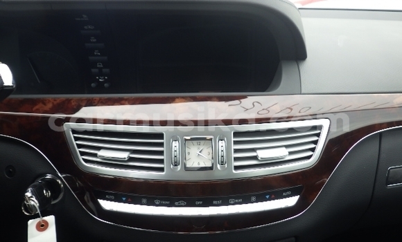 Acheter Occasion Voiture Mercedes‒Benz S–Class Gris à Beitbridge, Matabeleland South Acheter Occasion Voiture Mercedes‒Benz S–Class Gris à Beitbridge, Matabeleland South