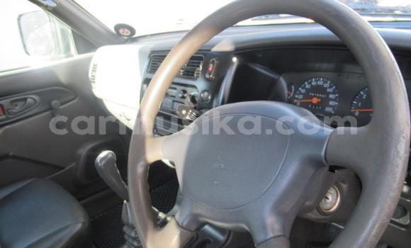 Nunua Ilio tumika Mitsubishi Colt Nyeupe Gari ndani ya Beitbridge nchini Matabeleland Kusini Nunua Ilio tumika Mitsubishi Colt Nyeupe Gari ndani ya Beitbridge nchini Matabeleland Kusini