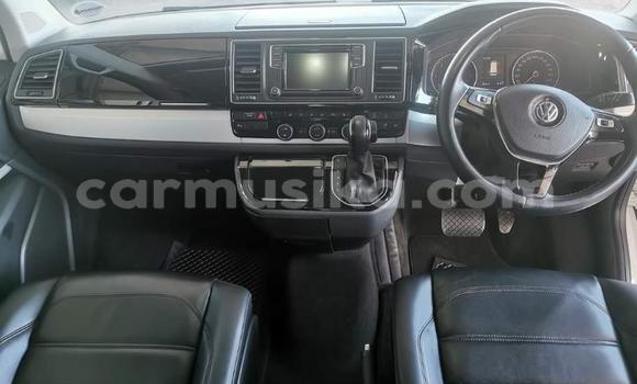 Acheter Occasion Voiture Volkswagen Caravelle Blanc à Beitbridge, Matabeleland South Acheter Occasion Voiture Volkswagen Caravelle Blanc à Beitbridge, Matabeleland South