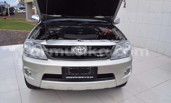 Tenga Tsaru Toyota Fortuner Sirivha Mota in Harare in Harare Tenga Tsaru Toyota Fortuner Sirivha Mota in Harare in Harare
