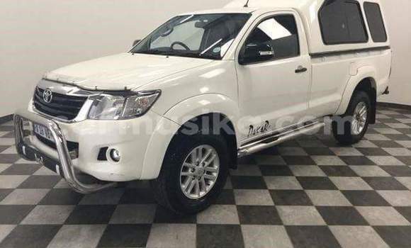 Acheter Occasion Voiture Toyota Hilux Blanc à Harare, Harare Acheter Occasion Voiture Toyota Hilux Blanc à Harare, Harare