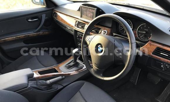Acheter Occasion Voiture BMW 3200 Noir à Beitbridge, Matabeleland South Acheter Occasion Voiture BMW 3200 Noir à Beitbridge, Matabeleland South