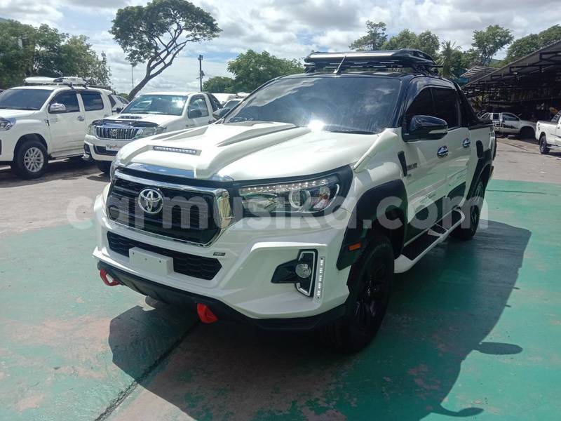 Big with watermark toyota hilux matabeleland south beitbridge 17880