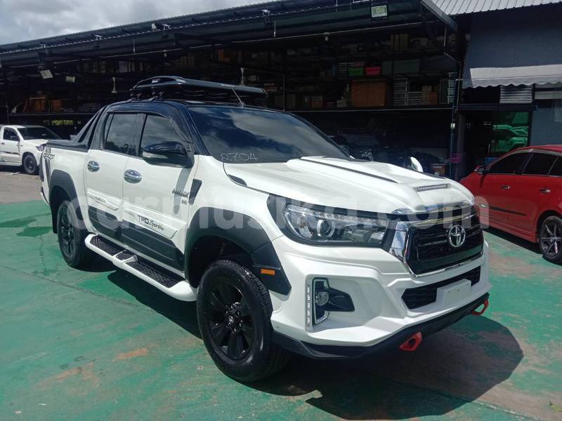 Big with watermark toyota hilux matabeleland south beitbridge 17880