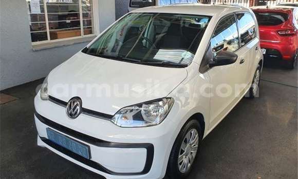 Buy Used Volkswagen Tiguan White Car in Beitbridge in Matabeleland South Buy Used Volkswagen Tiguan White Car in Beitbridge in Matabeleland South