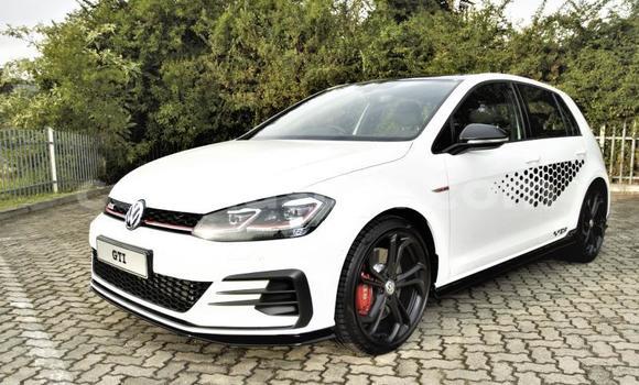 Acheter Occasion Voiture Volkswagen Golf GTI Blanc à Beitbridge, Matabeleland South Acheter Occasion Voiture Volkswagen Golf GTI Blanc à Beitbridge, Matabeleland South