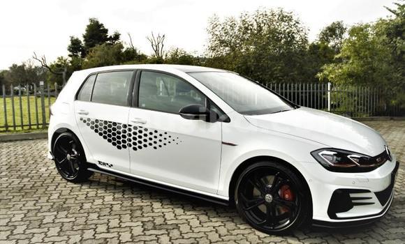 Acheter Occasion Voiture Volkswagen Golf GTI Blanc à Beitbridge, Matabeleland South Acheter Occasion Voiture Volkswagen Golf GTI Blanc à Beitbridge, Matabeleland South