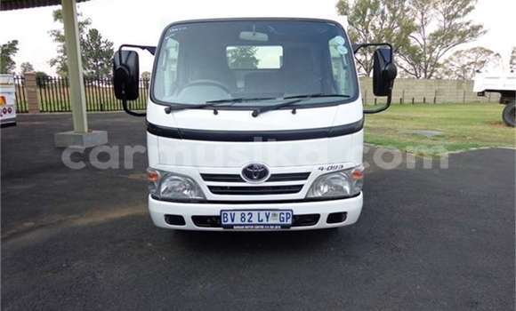 Acheter Occasion Utilitaire Toyota Dyna Blanc à Harare, Harare Acheter Occasion Utilitaire Toyota Dyna Blanc à Harare, Harare