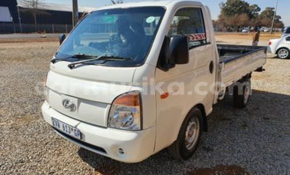 Acheter Occasion Voiture Hyundai H1 Blanc à Harare, Harare Acheter Occasion Voiture Hyundai H1 Blanc à Harare, Harare