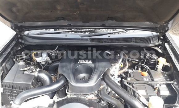 Acheter Occasion Voiture Isuzu KB Noir à Beitbridge, Matabeleland South Acheter Occasion Voiture Isuzu KB Noir à Beitbridge, Matabeleland South