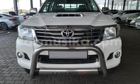 Nunua Ilio tumika Toyota Hilux Nyeupe Gari ndani ya Beitbridge nchini Matabeleland Kusini Nunua Ilio tumika Toyota Hilux Nyeupe Gari ndani ya Beitbridge nchini Matabeleland Kusini