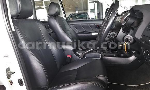 Nunua Ilio tumika Toyota Hilux Nyeupe Gari ndani ya Beitbridge nchini Matabeleland Kusini Nunua Ilio tumika Toyota Hilux Nyeupe Gari ndani ya Beitbridge nchini Matabeleland Kusini