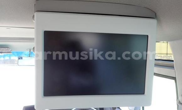 Acheter Occasion Voiture Nissan Caravan Gris à Beitbridge, Matabeleland South Acheter Occasion Voiture Nissan Caravan Gris à Beitbridge, Matabeleland South