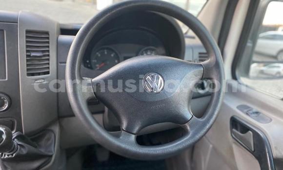 Acheter Occasion Voiture Volkswagen Caravelle Blanc à Beitbridge, Matabeleland South Acheter Occasion Voiture Volkswagen Caravelle Blanc à Beitbridge, Matabeleland South