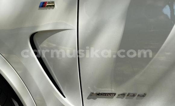 Acheter Occasion Voiture BMW X5 Blanc à Beitbridge, Matabeleland South Acheter Occasion Voiture BMW X5 Blanc à Beitbridge, Matabeleland South