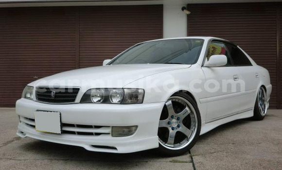 Nunua Ilio tumika Toyota Chaser Nyeupe Gari ndani ya Beitbridge nchini Matabeleland Kusini