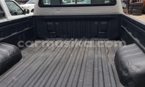 Acheter Occasion Voiture Toyota Hilux Gris à Harare, Harare Acheter Occasion Voiture Toyota Hilux Gris à Harare, Harare