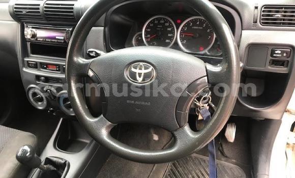 Buy Used Toyota Avanza White Car in Beitbridge in Matabeleland South Buy Used Toyota Avanza White Car in Beitbridge in Matabeleland South