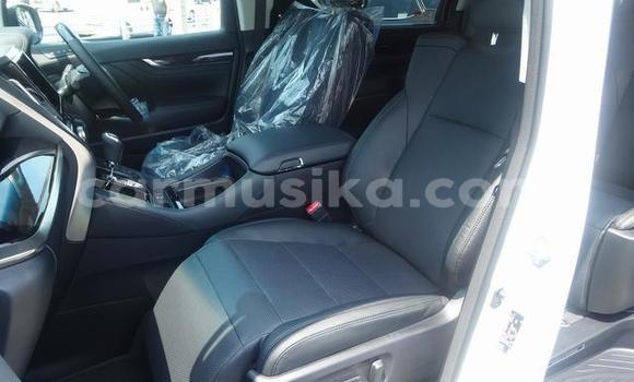 Acheter Occasion Voiture Toyota Vellfire Blanc à Beitbridge, Matabeleland South Acheter Occasion Voiture Toyota Vellfire Blanc à Beitbridge, Matabeleland South