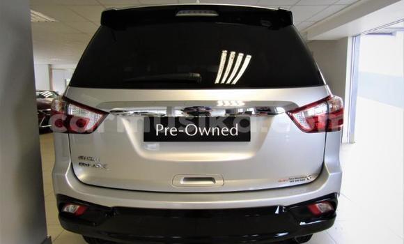 Tenga Tsaru Isuzu MU-X Sirivha Mota in Bulawayo in Bulawayo Tenga Tsaru Isuzu MU-X Sirivha Mota in Bulawayo in Bulawayo