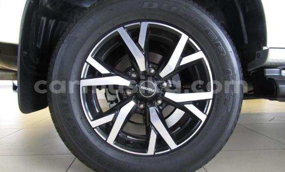 Tenga Tsaru Isuzu MU-X Sirivha Mota in Bulawayo in Bulawayo Tenga Tsaru Isuzu MU-X Sirivha Mota in Bulawayo in Bulawayo