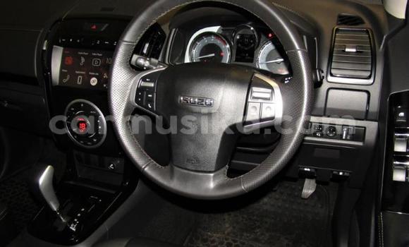 Tenga Tsaru Isuzu MU-X Sirivha Mota in Bulawayo in Bulawayo Tenga Tsaru Isuzu MU-X Sirivha Mota in Bulawayo in Bulawayo