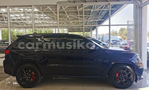 Nunua Ilio tumika Jeep Grand Cherokee SRT8 Bluu Gari ndani ya Beitbridge nchini Matabeleland Kusini Nunua Ilio tumika Jeep Grand Cherokee SRT8 Bluu Gari ndani ya Beitbridge nchini Matabeleland Kusini