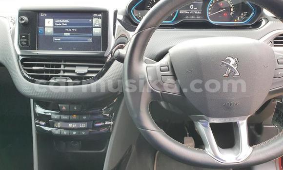 Acheter Occasion Voiture Peugeot 2008 Rouge à Beitbridge, Matabeleland South Acheter Occasion Voiture Peugeot 2008 Rouge à Beitbridge, Matabeleland South