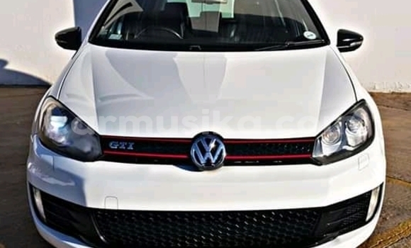 Buy Used Volkswagen Golf GTI White Car in Bulawayo in Bulawayo