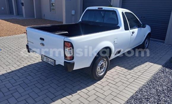 Buy Used Ford Pickup White Car in Beitbridge in Matabeleland South