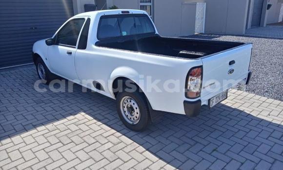 Buy Used Ford Pickup White Car in Beitbridge in Matabeleland South Buy Used Ford Pickup White Car in Beitbridge in Matabeleland South