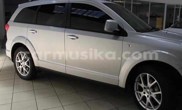 Nunua Ilio tumika Dodge Journey Fedha Gari ndani ya Beitbridge nchini Matabeleland Kusini Nunua Ilio tumika Dodge Journey Fedha Gari ndani ya Beitbridge nchini Matabeleland Kusini