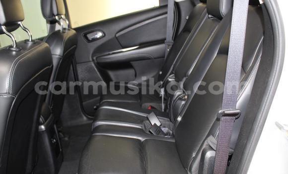 Nunua Ilio tumika Dodge Journey Fedha Gari ndani ya Beitbridge nchini Matabeleland Kusini Nunua Ilio tumika Dodge Journey Fedha Gari ndani ya Beitbridge nchini Matabeleland Kusini