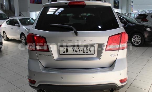 Nunua Ilio tumika Dodge Journey Fedha Gari ndani ya Beitbridge nchini Matabeleland Kusini Nunua Ilio tumika Dodge Journey Fedha Gari ndani ya Beitbridge nchini Matabeleland Kusini