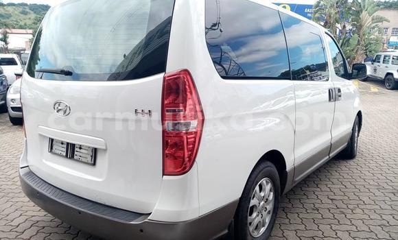 Acheter Occasion Voiture Hyundai H1 Blanc à Harare, Harare Acheter Occasion Voiture Hyundai H1 Blanc à Harare, Harare