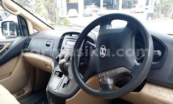 Acheter Occasion Voiture Hyundai H1 Blanc à Harare, Harare Acheter Occasion Voiture Hyundai H1 Blanc à Harare, Harare