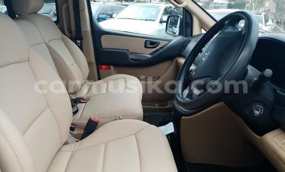 Acheter Occasion Voiture Hyundai H1 Blanc à Harare, Harare Acheter Occasion Voiture Hyundai H1 Blanc à Harare, Harare