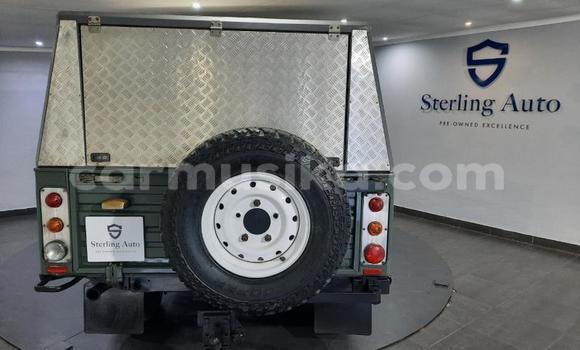 Acheter Occasion Voiture Land Rover Defender Vert à Emerald Hill, Harare Acheter Occasion Voiture Land Rover Defender Vert à Emerald Hill, Harare