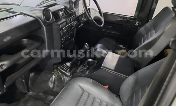 Acheter Occasion Voiture Land Rover Defender Vert à Emerald Hill, Harare Acheter Occasion Voiture Land Rover Defender Vert à Emerald Hill, Harare