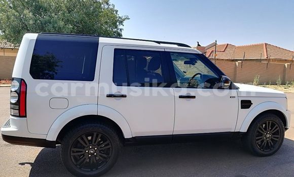 Tenga Tsaru Land Rover Discovery Chena Mota in Beitbridge in Matabeleland South Tenga Tsaru Land Rover Discovery Chena Mota in Beitbridge in Matabeleland South