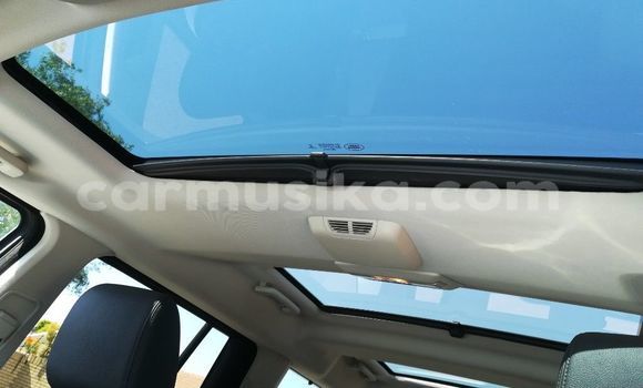 Tenga Tsaru Land Rover Discovery Chena Mota in Beitbridge in Matabeleland South Tenga Tsaru Land Rover Discovery Chena Mota in Beitbridge in Matabeleland South