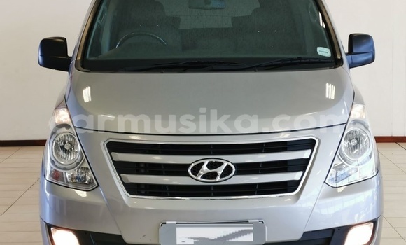 Tenga Tsaru Hyundai H1 Sirivha Mota in Beitbridge in Matabeleland South Tenga Tsaru Hyundai H1 Sirivha Mota in Beitbridge in Matabeleland South