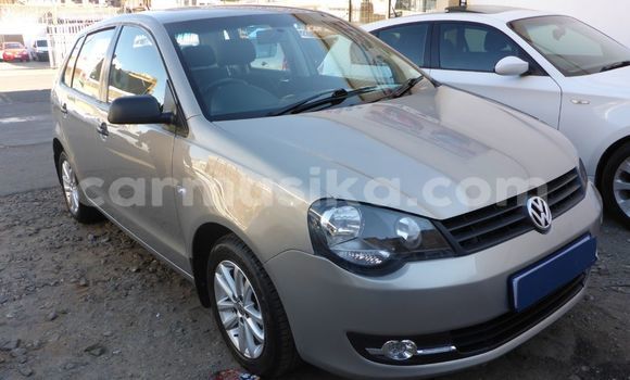Nunua Ilio tumika Volkswagen Polo Fedha Gari ndani ya Beitbridge nchini Matabeleland Kusini Nunua Ilio tumika Volkswagen Polo Fedha Gari ndani ya Beitbridge nchini Matabeleland Kusini