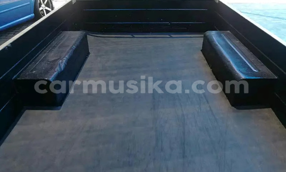 Tenga Tsaru Toyota Hilux Zvimwe Mota in Beitbridge in Matabeleland South Tenga Tsaru Toyota Hilux Zvimwe Mota in Beitbridge in Matabeleland South