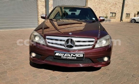Acheter Occasion Voiture Mercedes‒Benz C–Class Rouge à Beitbridge, Matabeleland South Acheter Occasion Voiture Mercedes‒Benz C–Class Rouge à Beitbridge, Matabeleland South