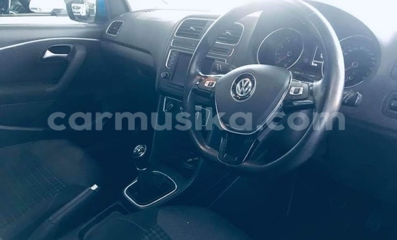 Acheter Occasion Voiture Volkswagen Polo Bleu à Beitbridge, Matabeleland South Acheter Occasion Voiture Volkswagen Polo Bleu à Beitbridge, Matabeleland South