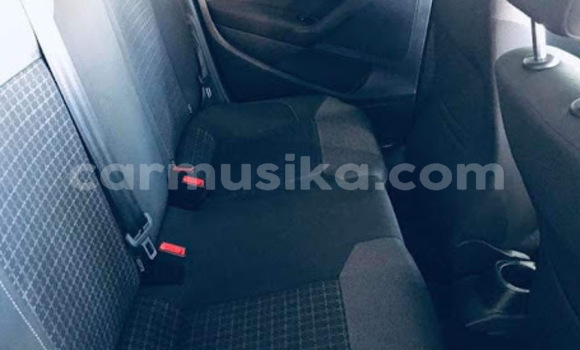 Acheter Occasion Voiture Volkswagen Polo Bleu à Beitbridge, Matabeleland South Acheter Occasion Voiture Volkswagen Polo Bleu à Beitbridge, Matabeleland South