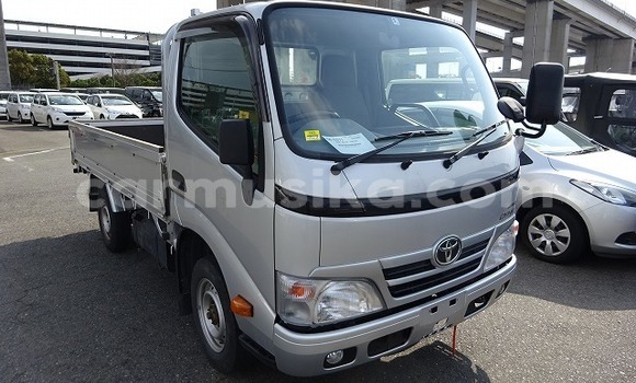 Acheter Occasion Voiture Toyota Dyna Blanc à Beitbridge, Matabeleland South Acheter Occasion Voiture Toyota Dyna Blanc à Beitbridge, Matabeleland South